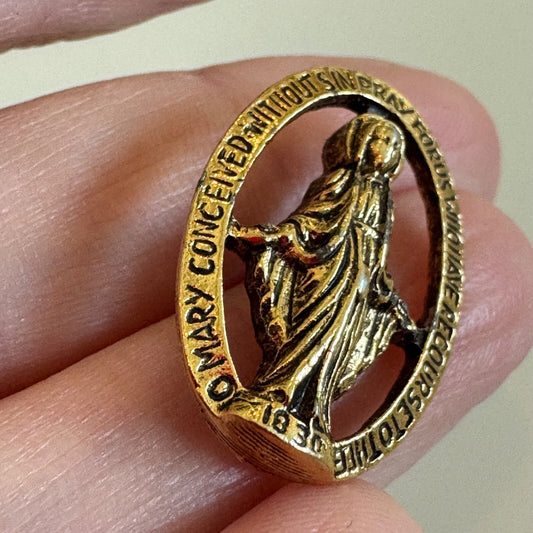 Miraculous Mary Medal Style Virgin Mary Oval Catholic Pin Gold Tone