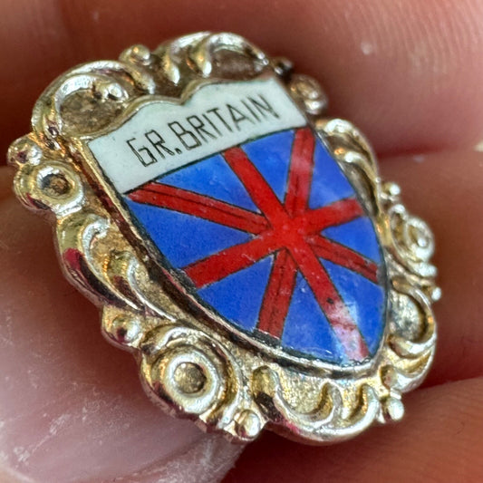 Vintage Great Britain Flag Souvenir Tourist Shield Crest Union Jack Lapel Pin