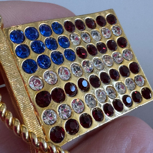 Gold Tone Rhinestone United States Flag Brooch Pin American Red White Blue