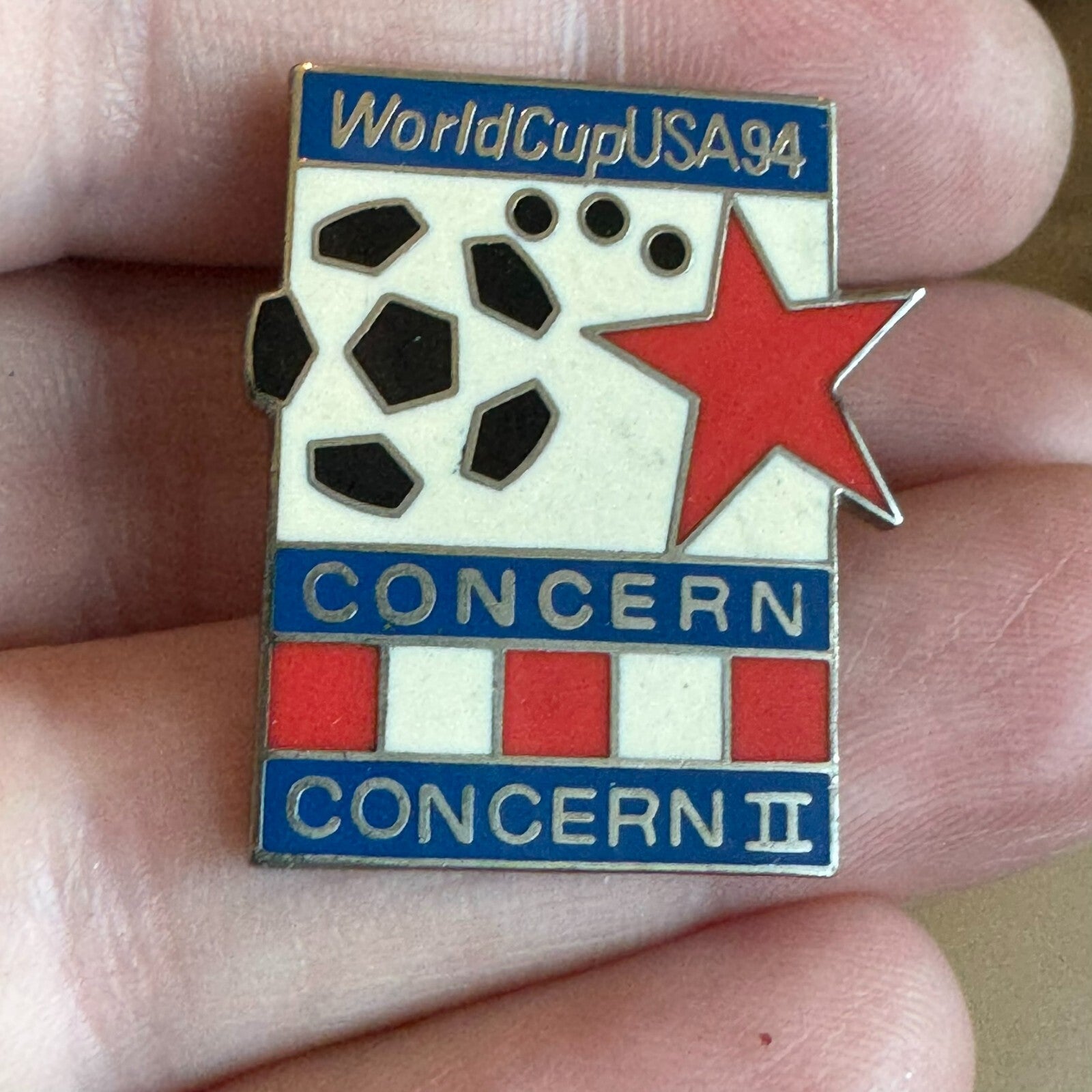 World Cup USA 1994 Concern Concern II Lapel Pin