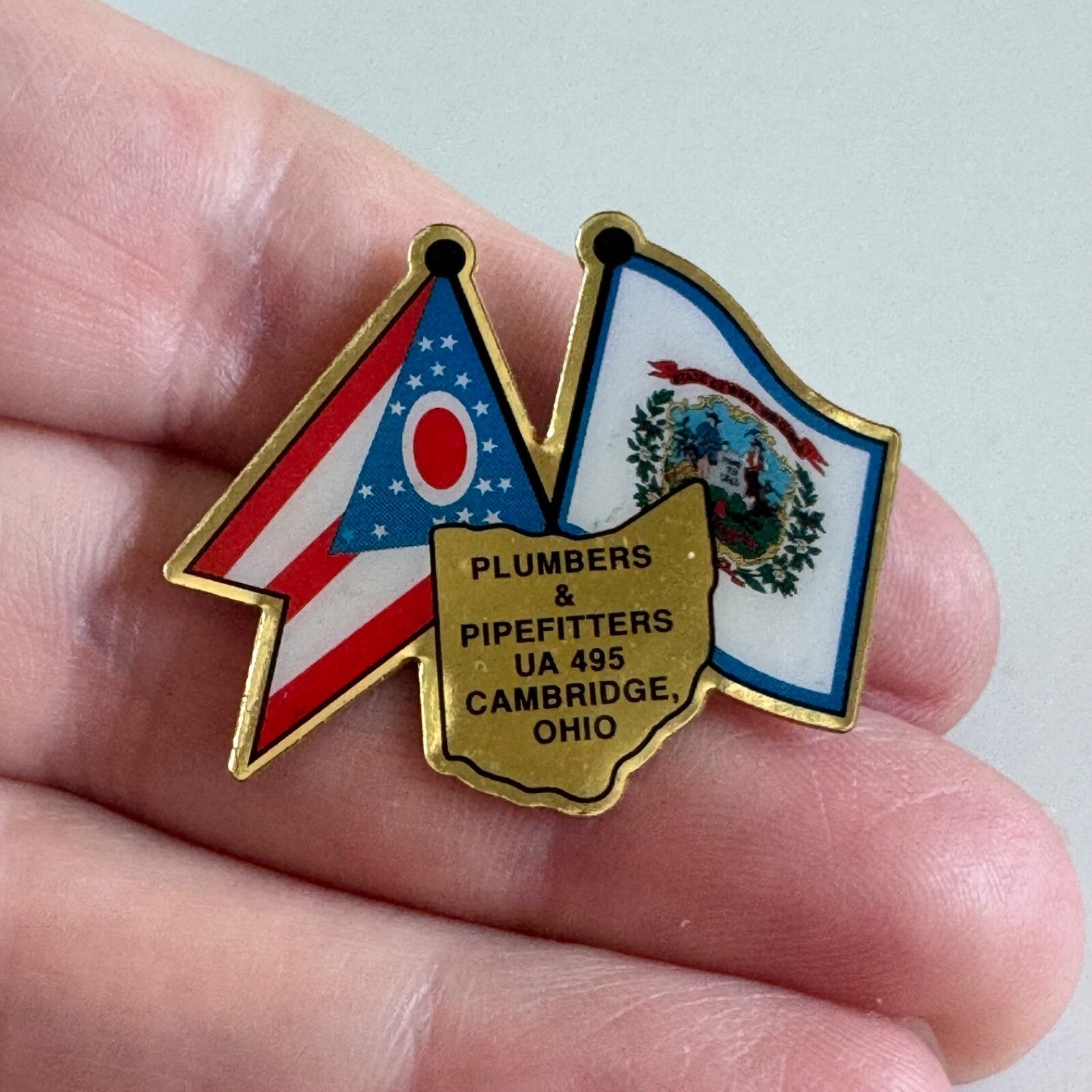 Vintage Plumbers & Pipefitters UA 495 Cambridge Ohio Flag Lapel Pin Union