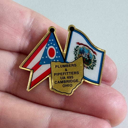 Vintage Plumbers & Pipefitters UA 495 Cambridge Ohio Flag Lapel Pin Union