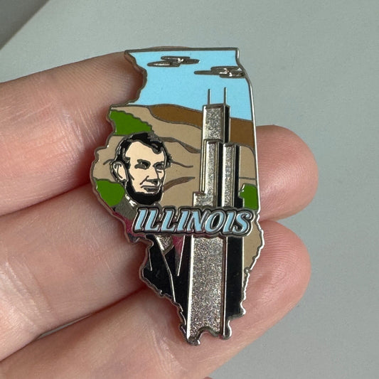 Illinois State Souvenir Pin – Lincoln and Willis Tower Design