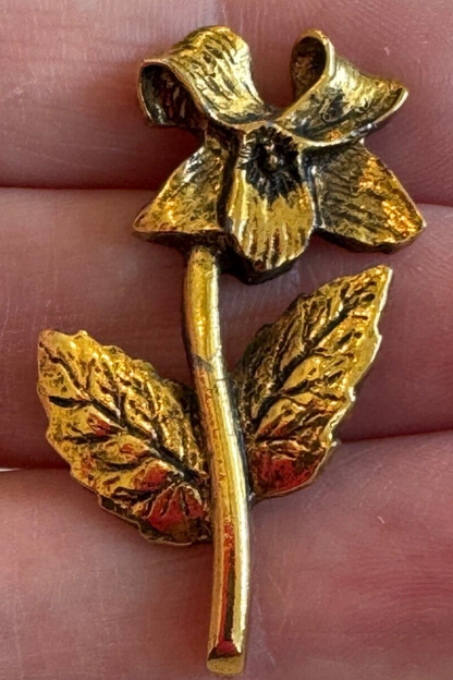 Vintage Gold Tone Camco Flower Pin Brooch Iris ?