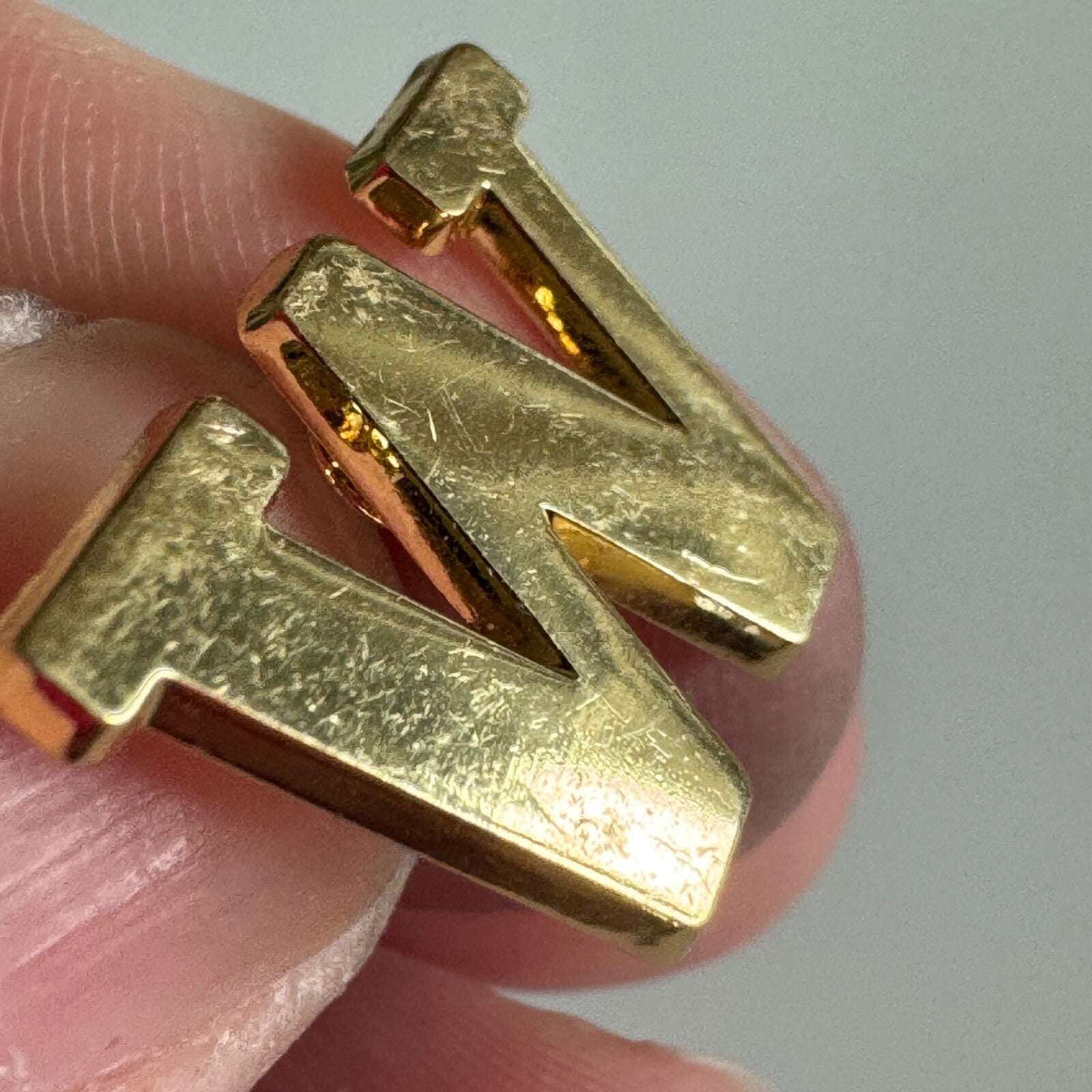 Vintage University of Washington W Gold Tone Lapel Pin Tie Tack