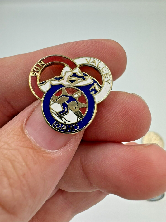 Sun Valley Idaho Pin Skiing Vintage Travel Enameled Badge