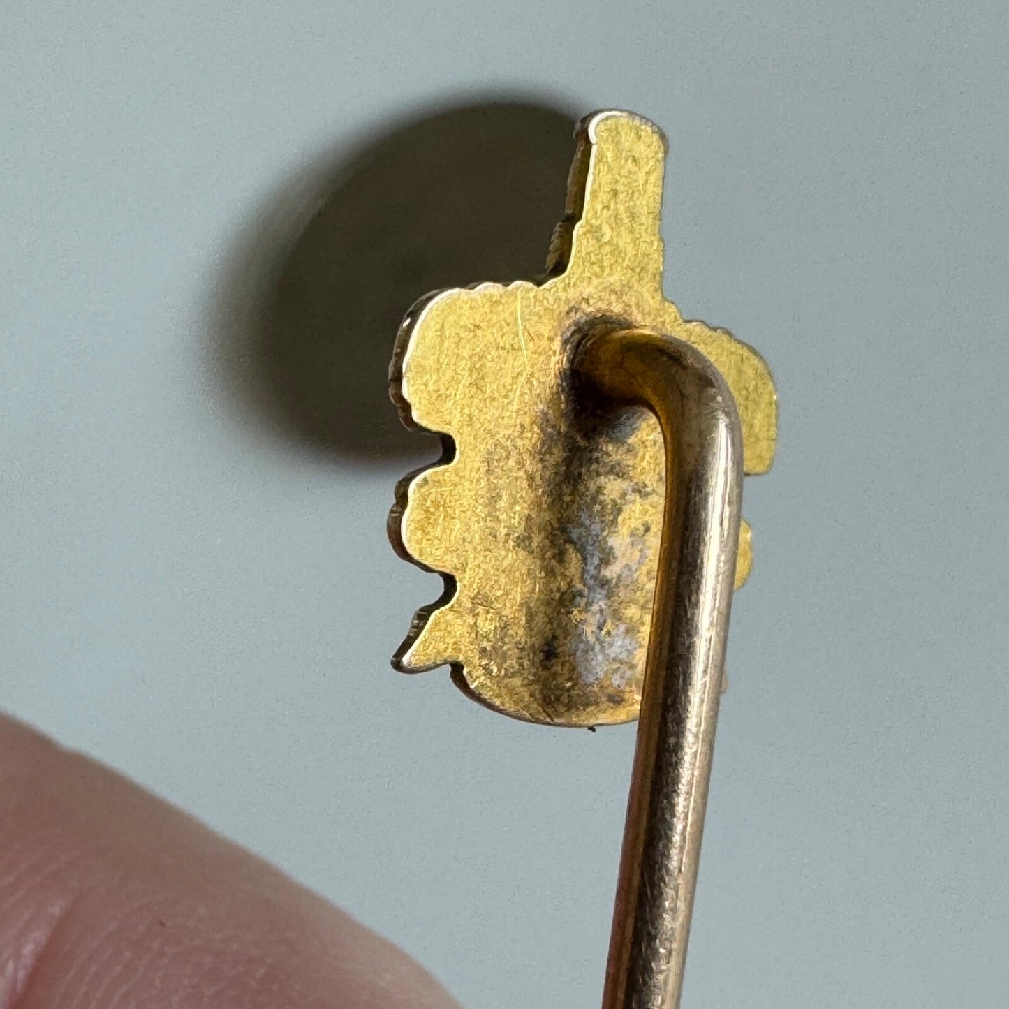 INCREDIBLE VINTAGE ANTIQUE? ALPHA TAU OMEGA CREST GOLD FRATERNITY STICK PIN