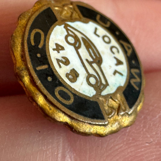 Vintage U.A.W. C.I.O. Local 425 Lapel Pin UAW CIO Maumee OH Union