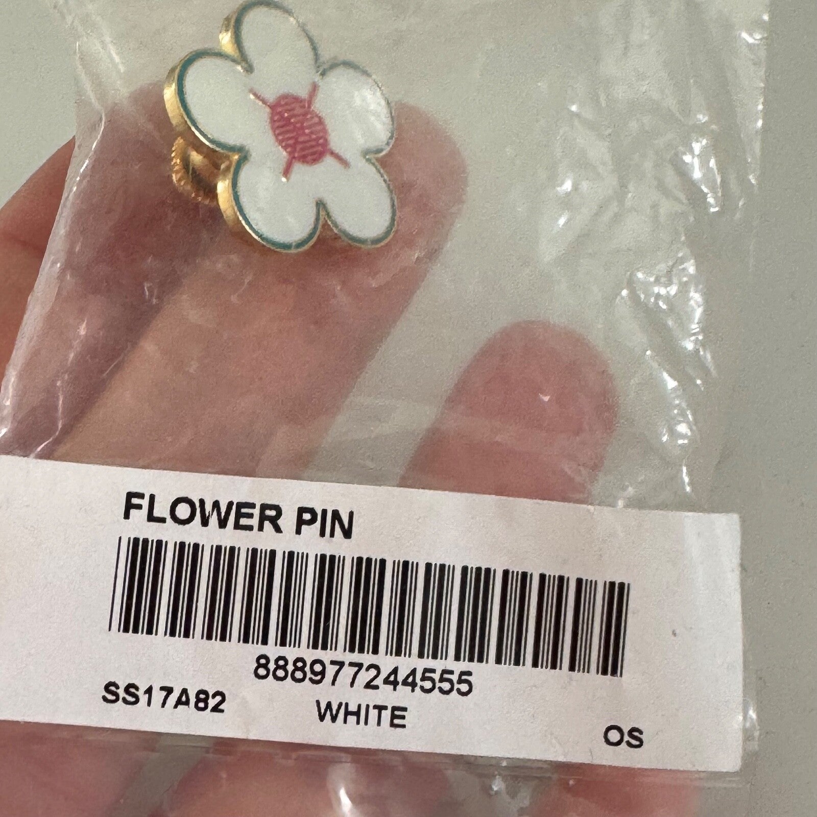 2017 Supreme Flower Lapel Pin New in Packagen SS17