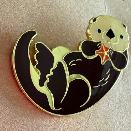 Monterey Bay Aquarium Sea Otter Starfish Collectible Souvenir Pin New on Card