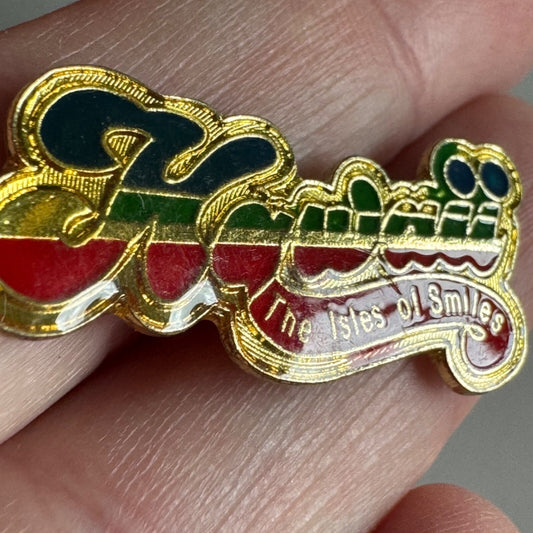 Vintage Hawaii The Isles of Smiles Lapel Pin
