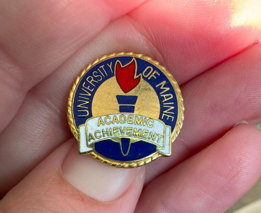 VTG University of Maine Academic Achievement Pin