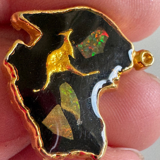 Vintage Australia Opal Souvenir Tourist Souvenir Lapel Pin Kangaroo