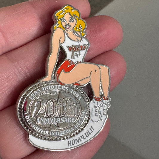 2003 Honolulu Hooters 20th Anniversary Lapel Pin