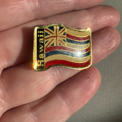 Vintage Hawaii Flag Souvenir Lapel Pin Hawaiian Oahu Kauai Maui