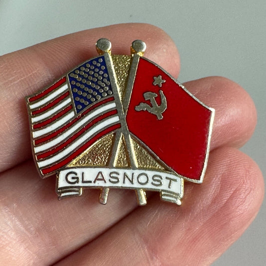 Vintage Glasnost USA USSR Flag Friendship Lapel Pin American United States US