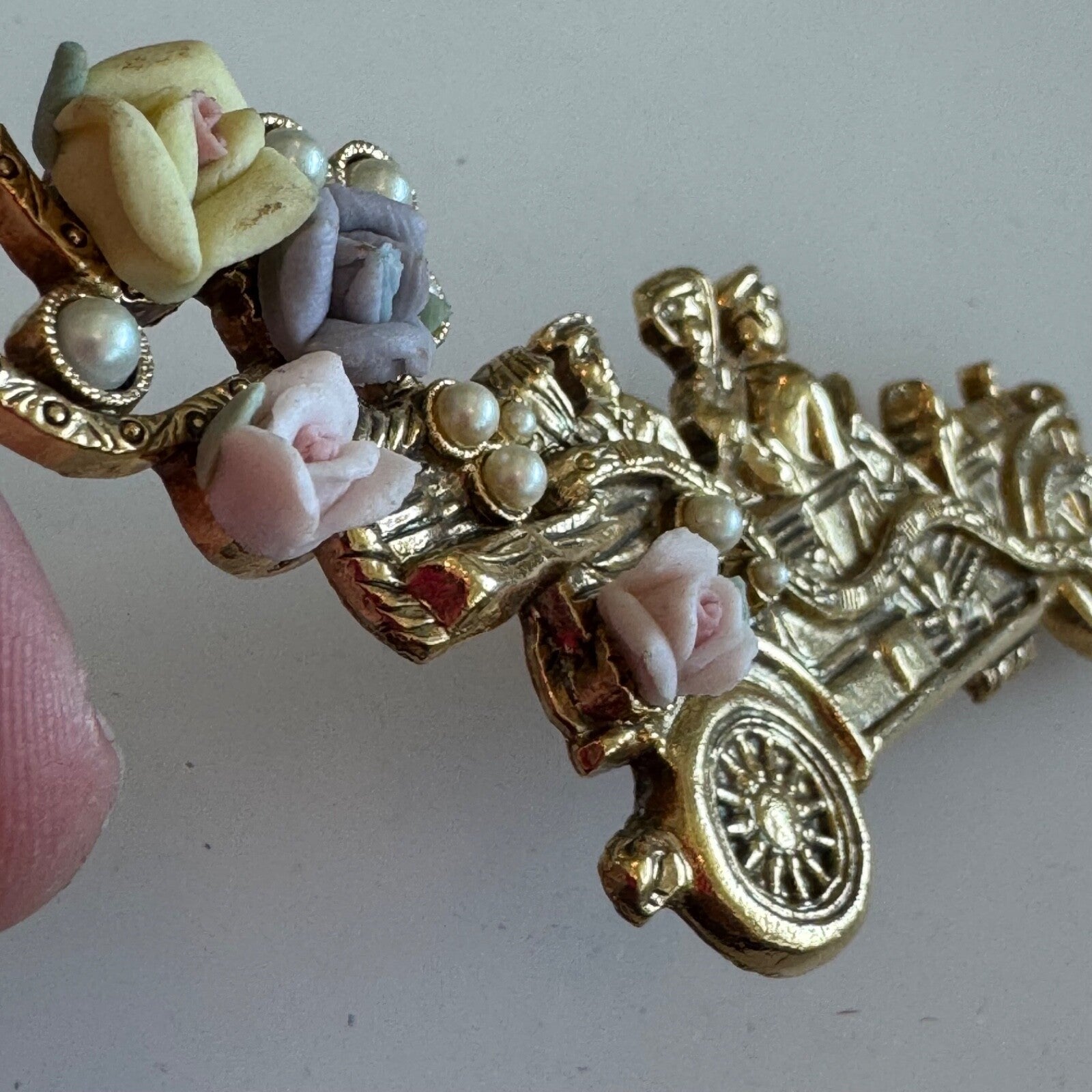 Vintage 1928 Antique Car with Pearls Flowers Gold Tone Brooch Pin