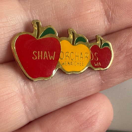 Shaw Orchards Wenatchee WA Apple Trio Lapel Pin Washington Souvenir 