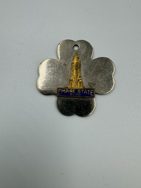 Vtg Souvenir Clover Key Fob Empire State Building New York Pendant
