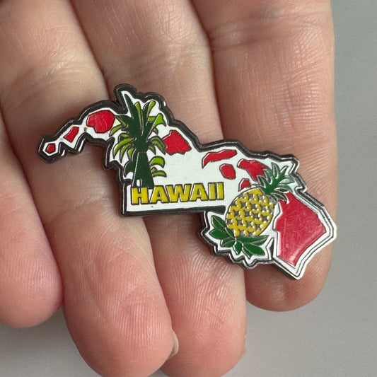 Hawaii Souvenir Pin – Island Map with Pineapple and Palm Tree