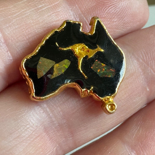 Vintage Australia Opal Souvenir Tourist Souvenir Lapel Pin Kangaroo