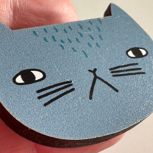 Donna Wilson MOG Wooden Cat Face Brooch Pin Grumpy Blue Cat