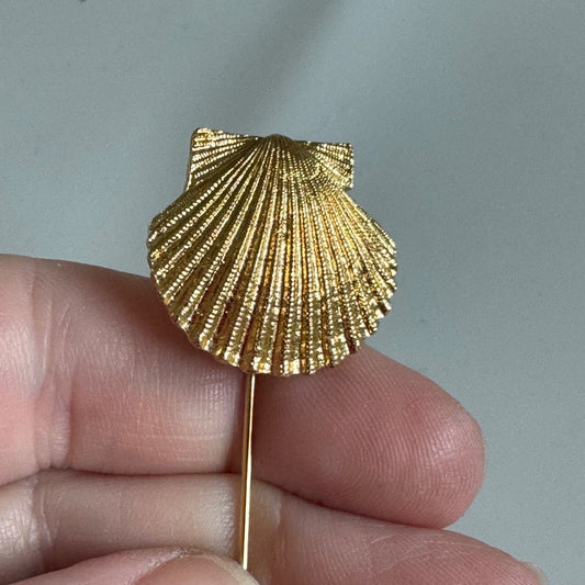Vintage Trifari Gold Tone Scallop Shell Stick Pin – Vintage Nautical Lapel Pin
