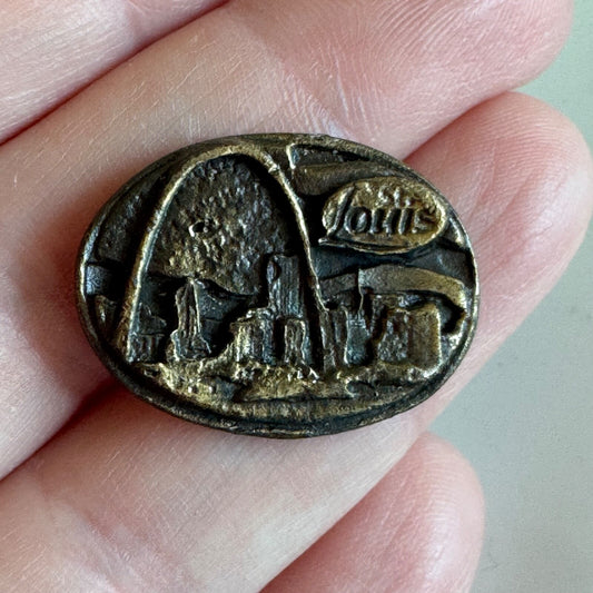 Vintage St Louis Pewter Lapel Pin Brass Toned Gateway Arch Missouri