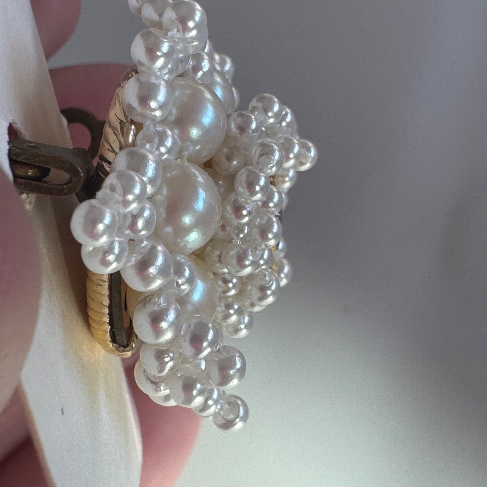 Vtg Unique Lions Club Pearl 3-D Flower Shaped Pin Brooch New in Box