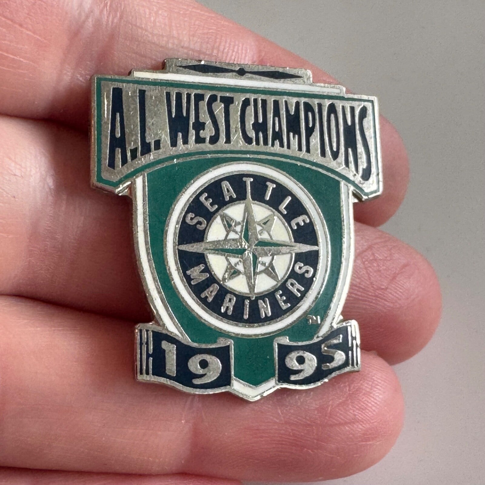 Vintage 1995 Seattle Mariners American League West Champions Lapel Pin 