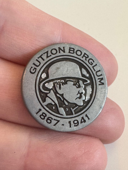 Vintage Gutzon Borglum Mount Rushmore National Memorial Challenge Coin Token