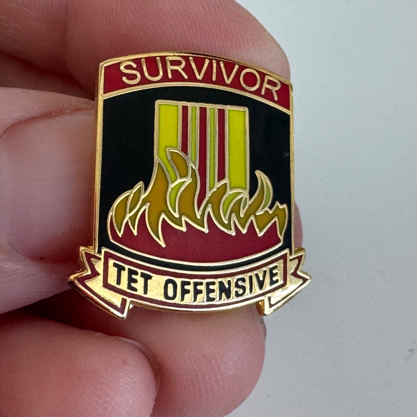 Survivor Tet Offensive Enamel Lapel Pin Gold Tone Vietnam