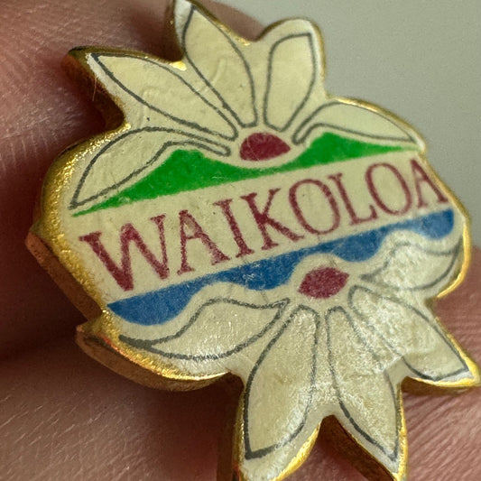 Vintage Waikoloa Hawaii Lapel Pin Souvenir Tourist Resort
