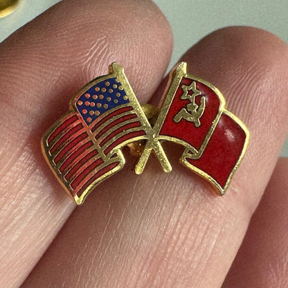 Vintage United States USSR Friendship Flag Enamel Lapel Pin Tie Tack
