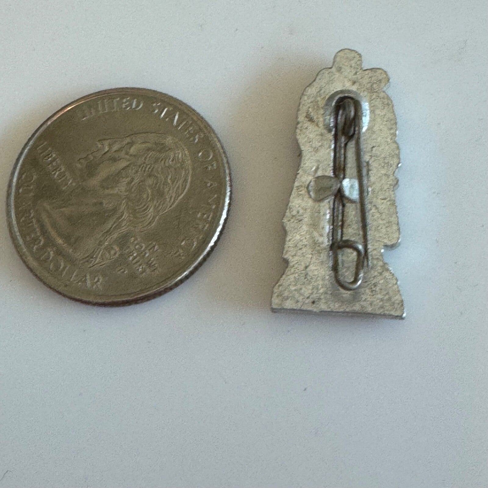 Vintage Soviet War Memorial Treptower Park Berlin East Germany Soldier Pin Badge