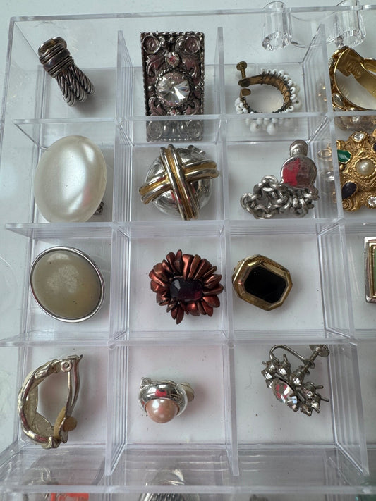 Vintage Signed & Unsigned SINGLE Clip-On Earrings Jewelry Lot Crafts/Wear 48pcs