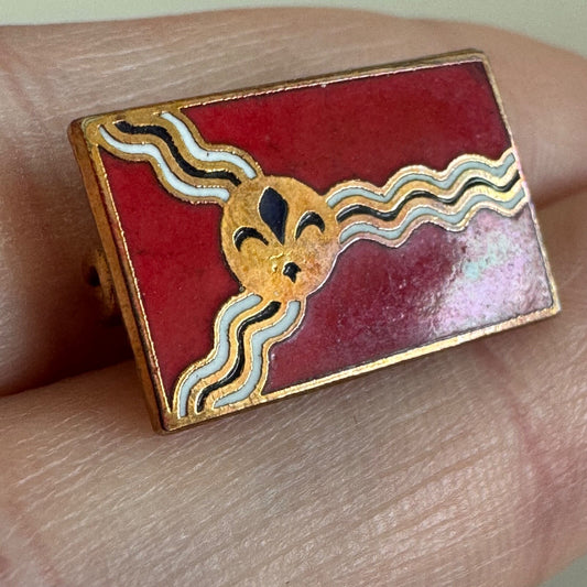 Vintage St. Louis City Flag Lapel Pin – Missouri Enamel
