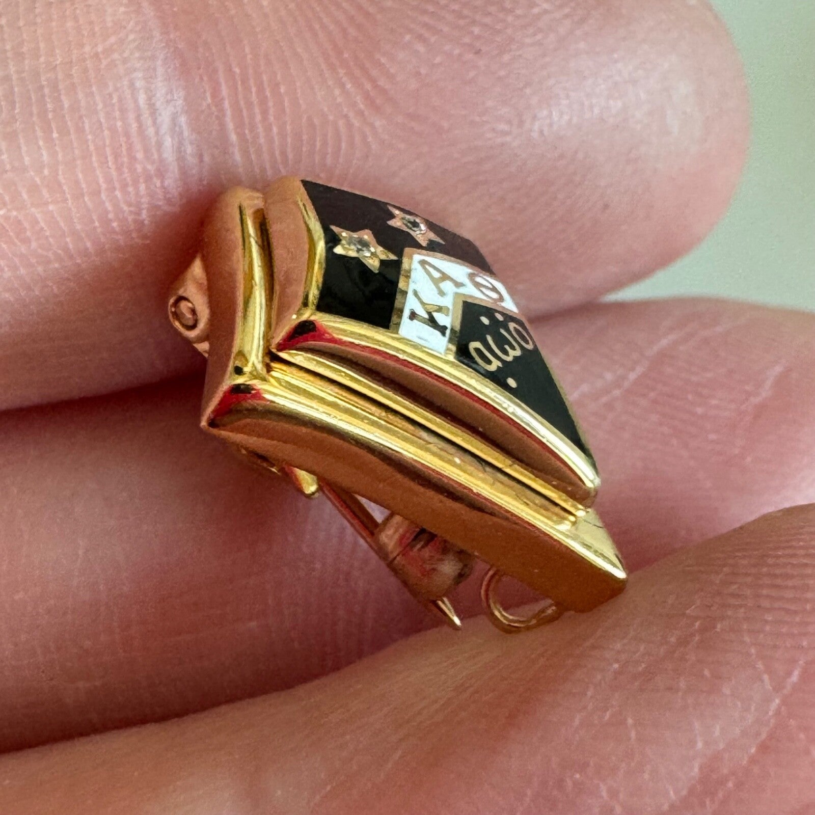 Kappa Alpha Theta Greek Sorority Member Badge Lapel Pin – KAO in Original Box