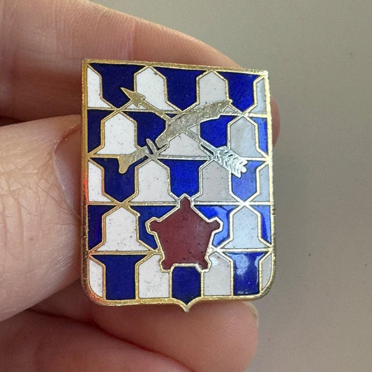 16th Infantry Regiment U.S. Army DUI Pin – Crossed Scimitar & Arrow
