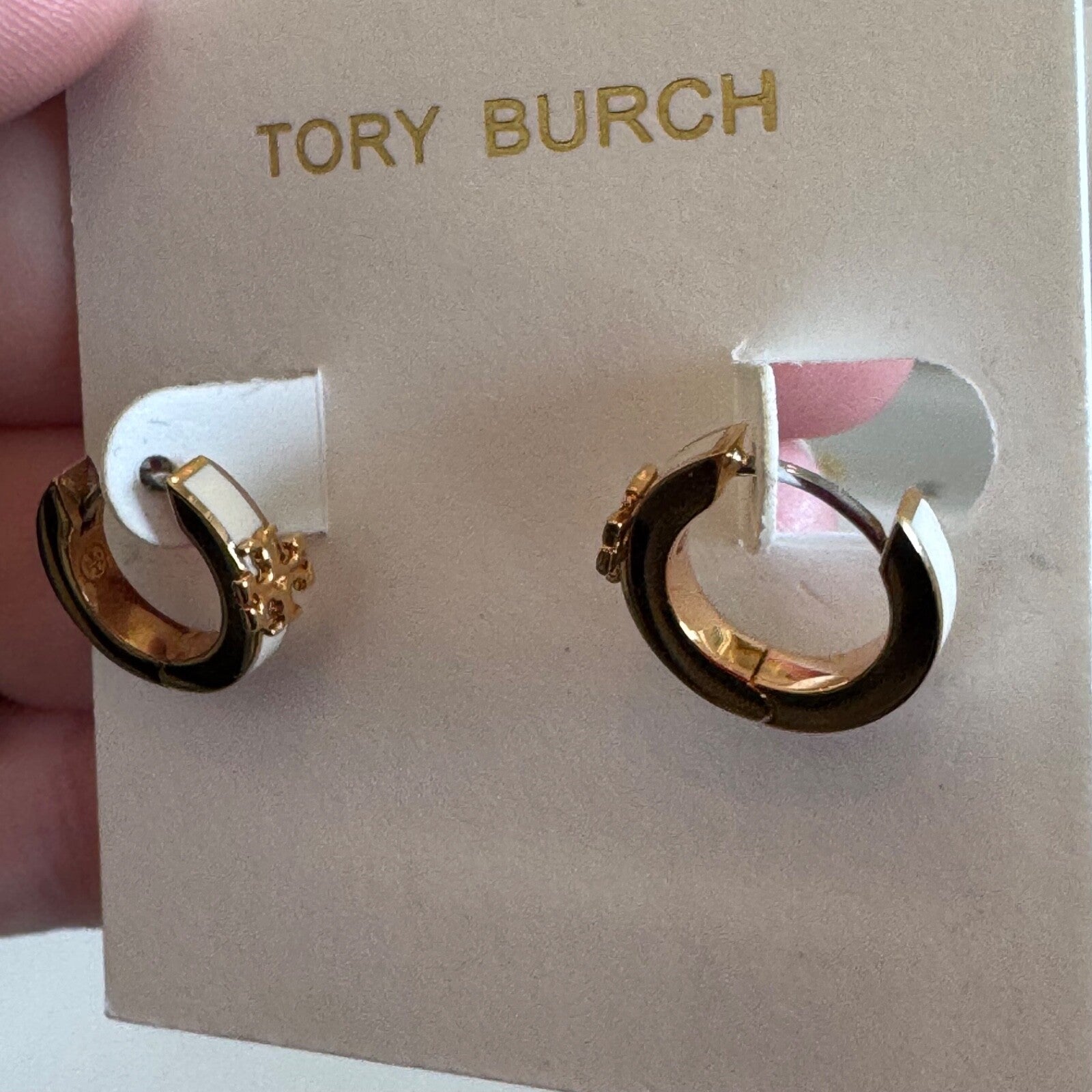 Tory Burch Kira Enamel Gold Huggy Hoop Earrings With Logo New On Card