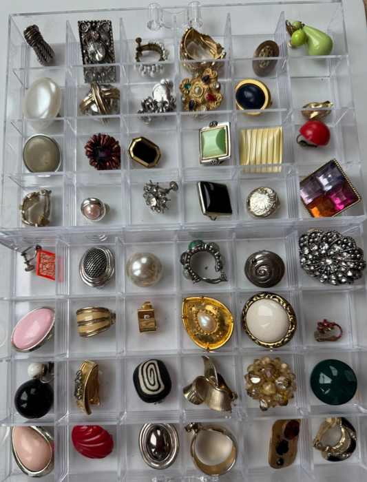 Vintage Signed & Unsigned SINGLE Clip-On Earrings Jewelry Lot Crafts/Wear 48pcs