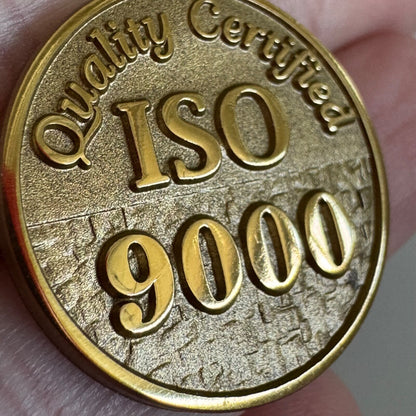 Quality Certified ISO 9000 Gold Tone Lapel Pin 