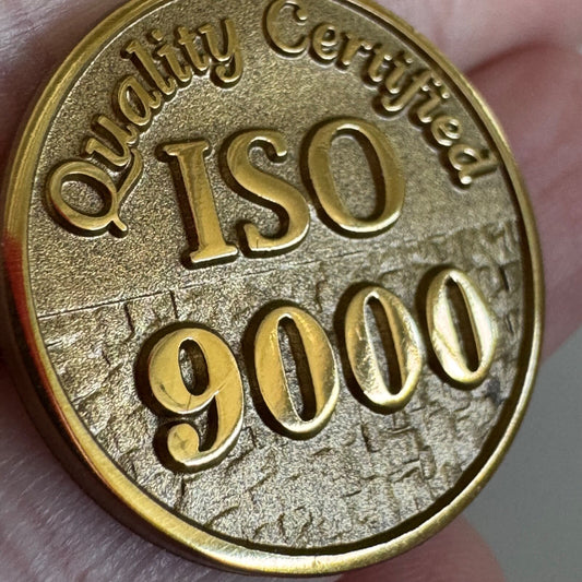 Quality Certified ISO 9000 Gold Tone Lapel Pin 