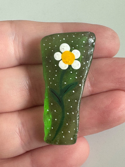 Vintage Sea Glass with Painted Daisy Brooch Lapel Pin