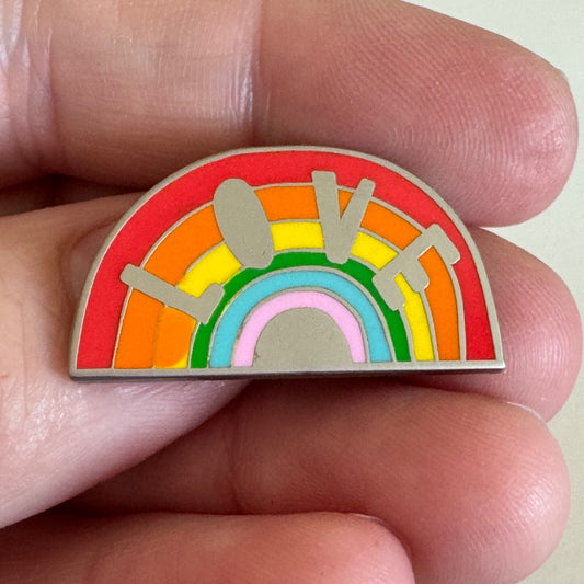 2018 Badge Bomb Rainbow LOVE Lapel Pin