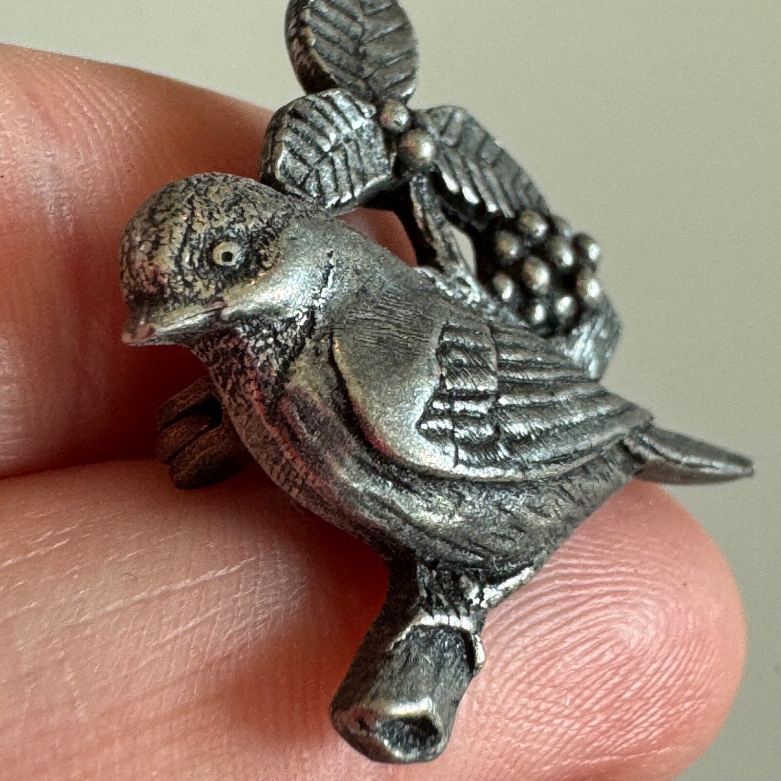 Vintage 2002 Sparrow Bird Birds & Blooms Pewter Lapel Pin Brooch