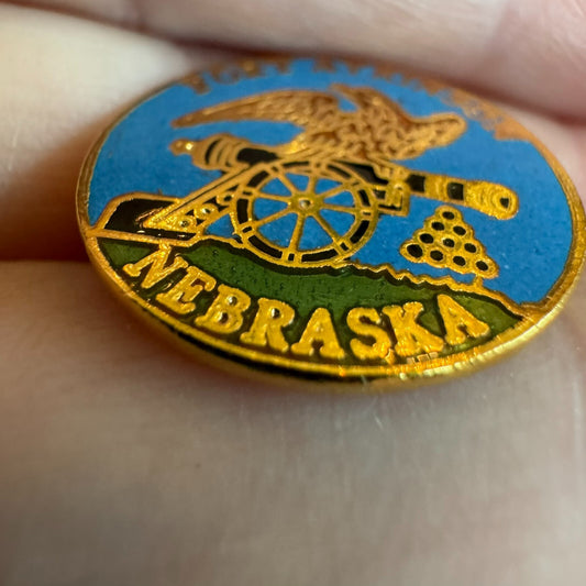 Vintage Fort Atkinson Nebraska Ft Souvenir Enamel Lapel Pin Cannon Eagle