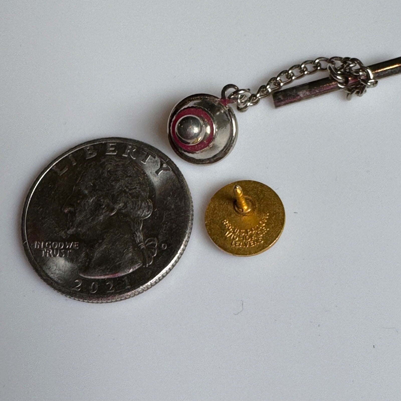 10K GOLD FILLED & ENAMEL KIWANIS INTERNATIONAL PAST PRESIDENT LAPEL PIN