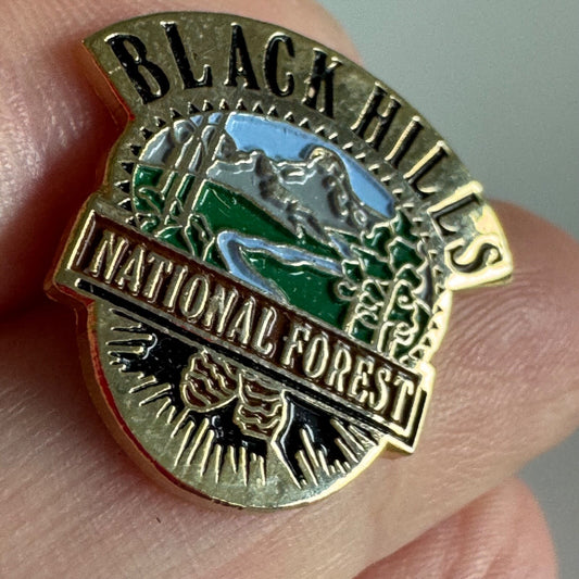 Black Hills National Forest Enamel Souvenir Tourist Lapel Pin South Dakota SD
