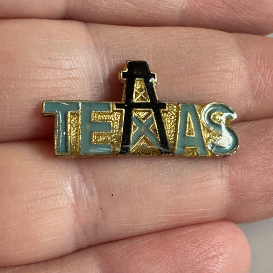 Vintage Texas Oil Rig Derrick Souvenir Tourist Lapel Pin 